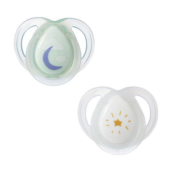 Tommee Tippee Night Time Soother | Glow in the Dark | 2 Soothers Green 0 - 6 Months