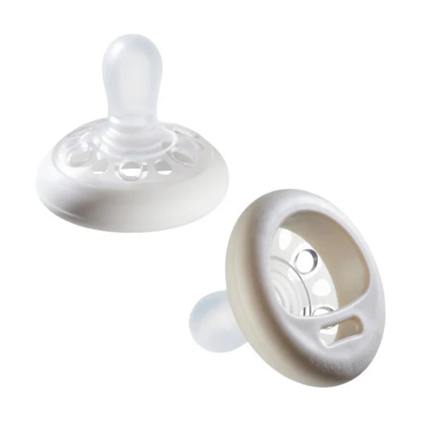 Tommee Tippee - Breastlike Night Soother | 6-18M | Glow in the Dark | 2 Pack